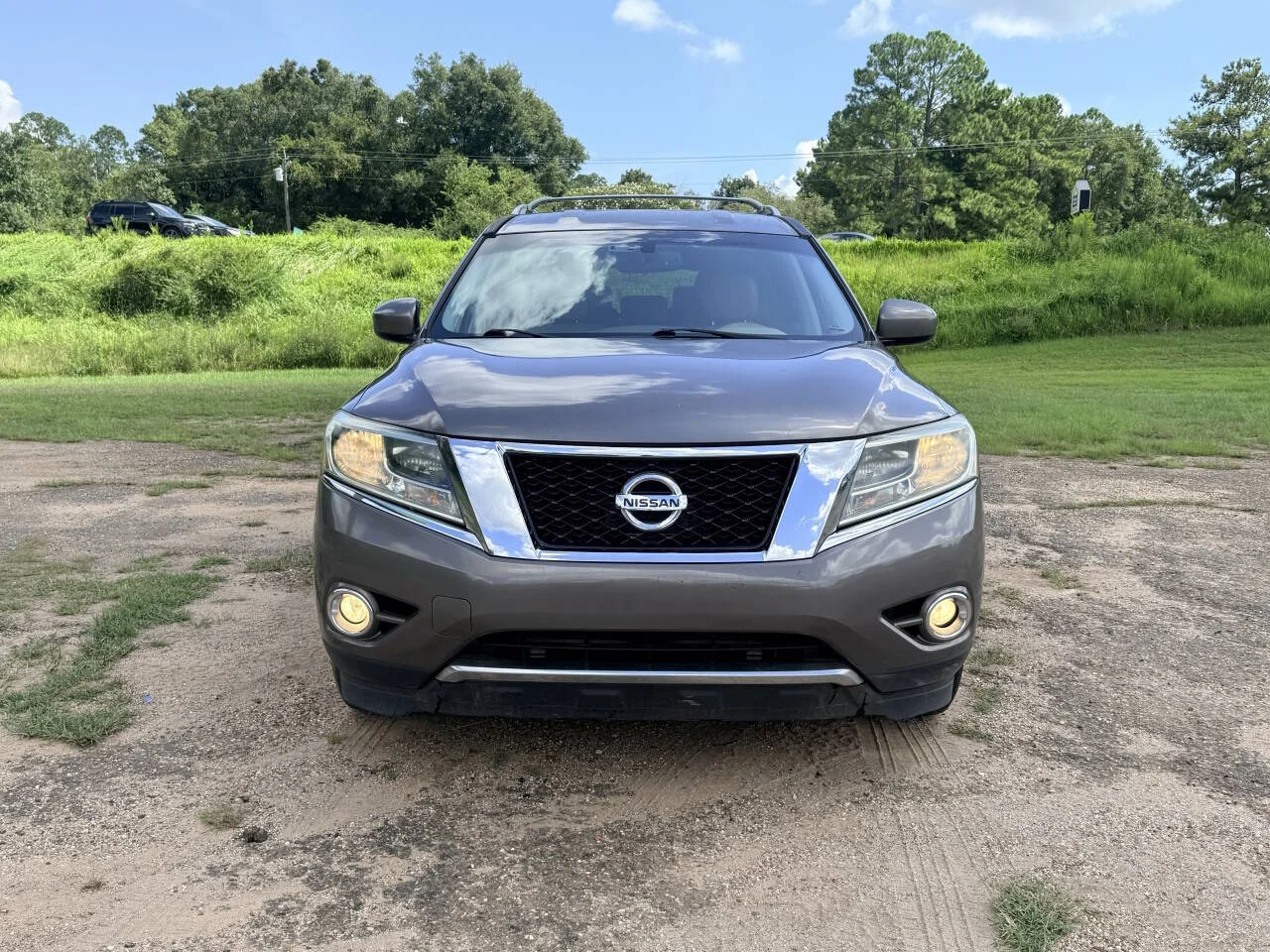 Used 2014 Tan Nissan SL 4dr SUV image 8