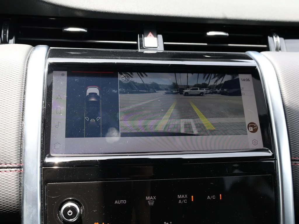 Used 2023 Gray Land Rover S R-Dynamic image 32