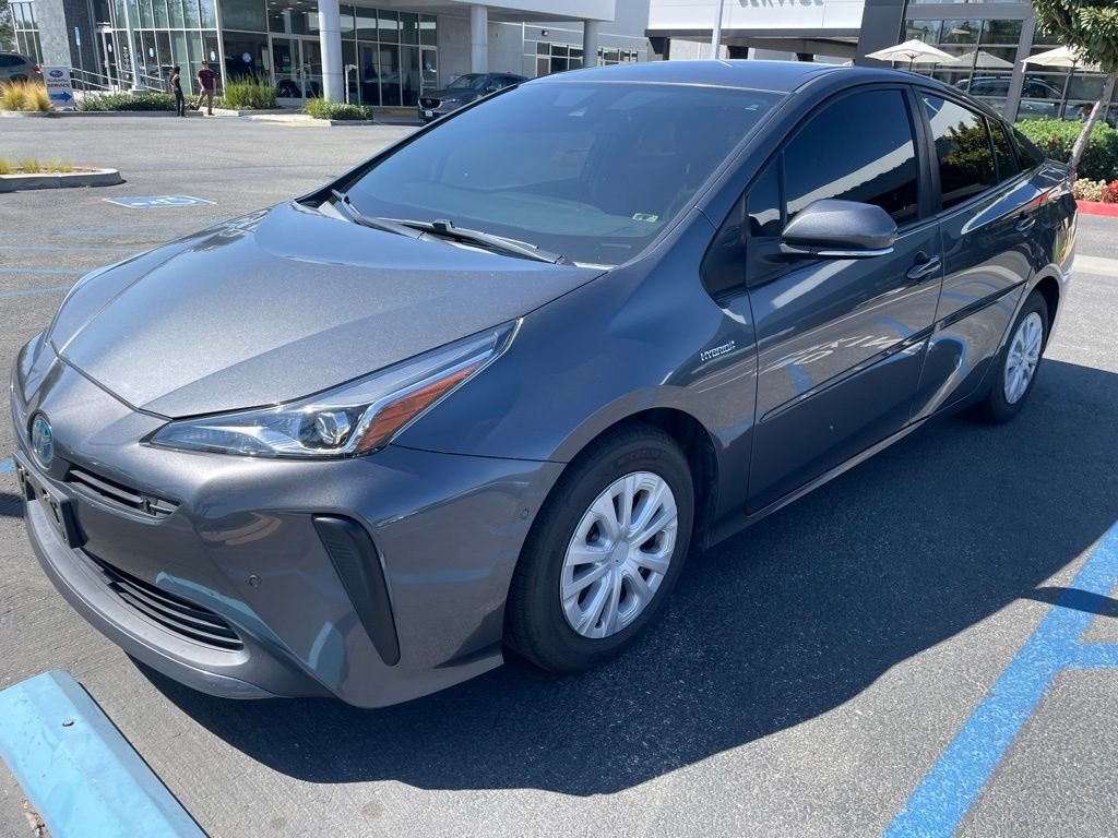 Used 2021 Magnetic Gray Metallic Toyota LE image 5