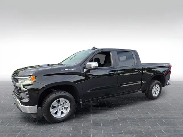 Used 2023 Black Chevrolet LT image 3