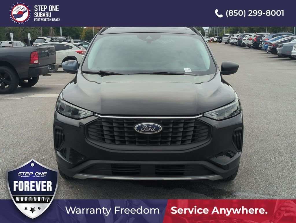 Used 2025 Black Ford Active image 10