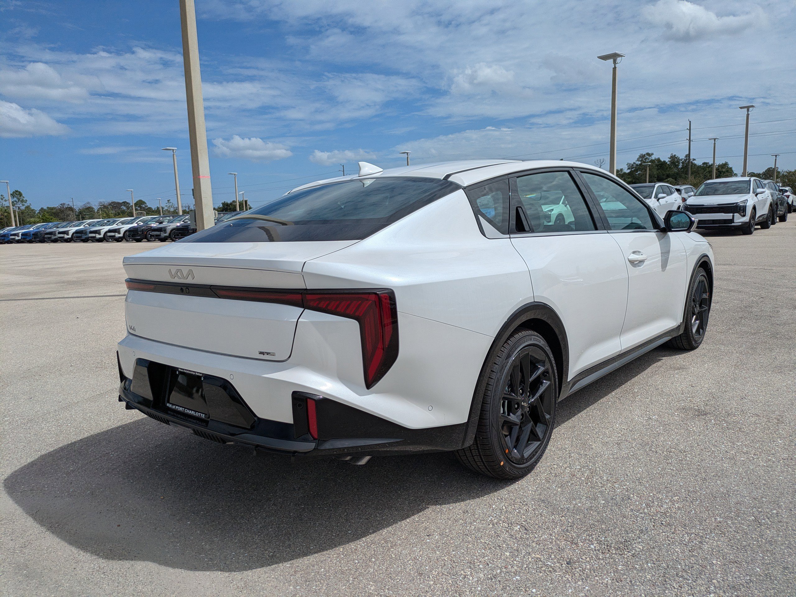 New 2026 Snow White Pearl Kia GT-Line Turbo image 4