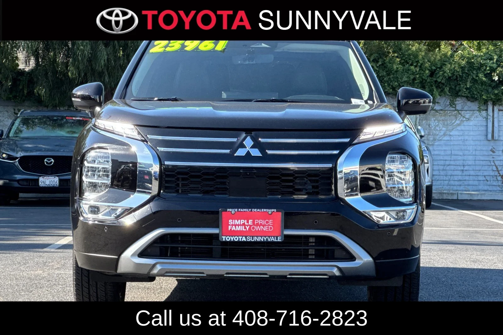 Used 2025 Black Mitsubishi SE image 9