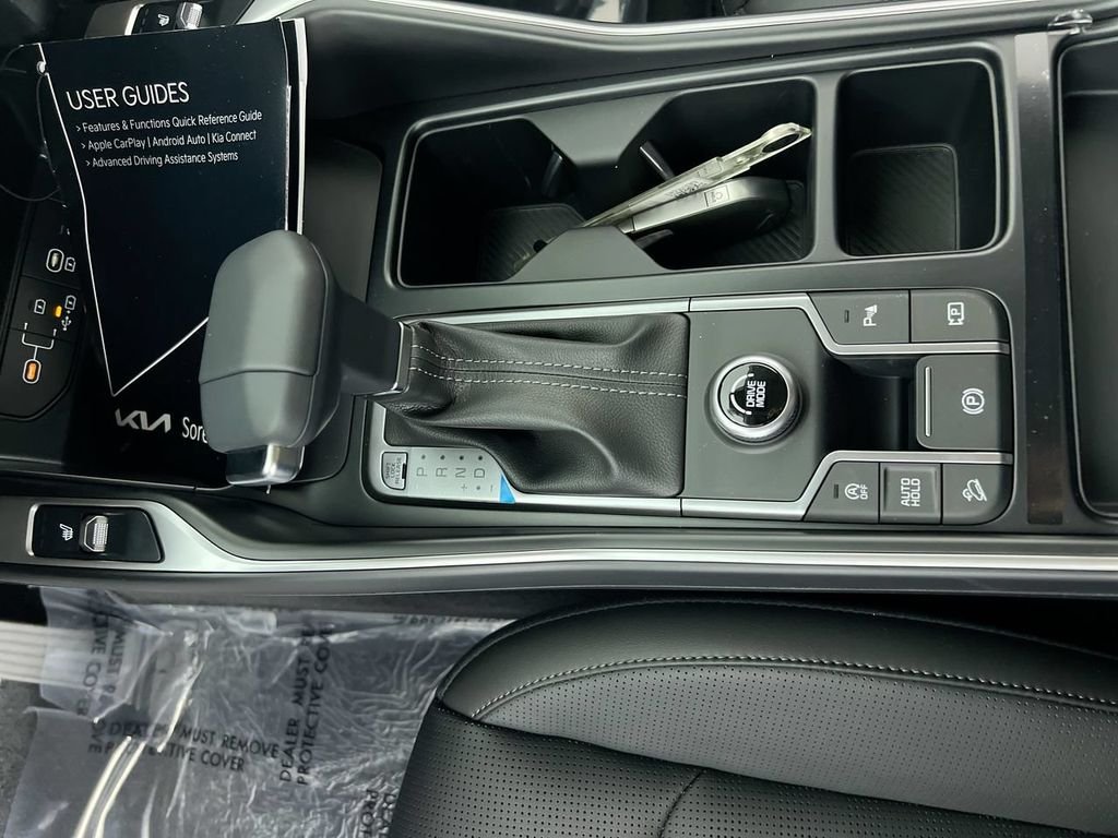 New 2026 Glacial White Pearl Kia S image 22