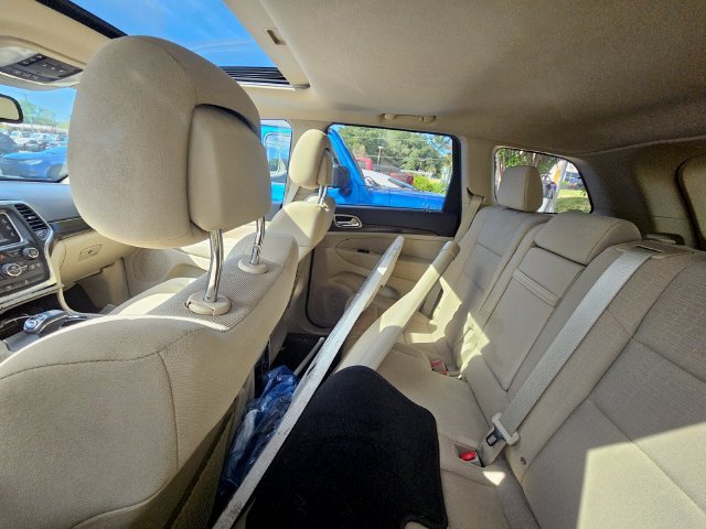 Used 2014 Beige Jeep Laredo image 7