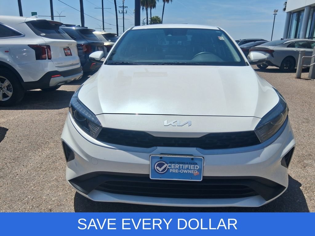 Used 2024 White Kia LXS image 2