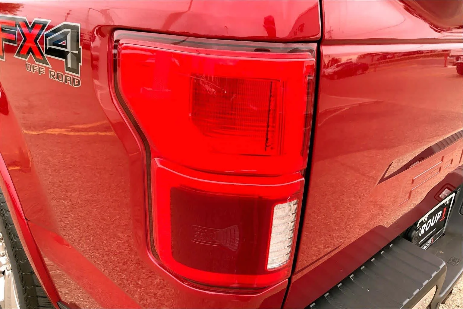 Used 2020 Rapid Red Metallic Tinted Clearcoat Ford LARIAT image 29