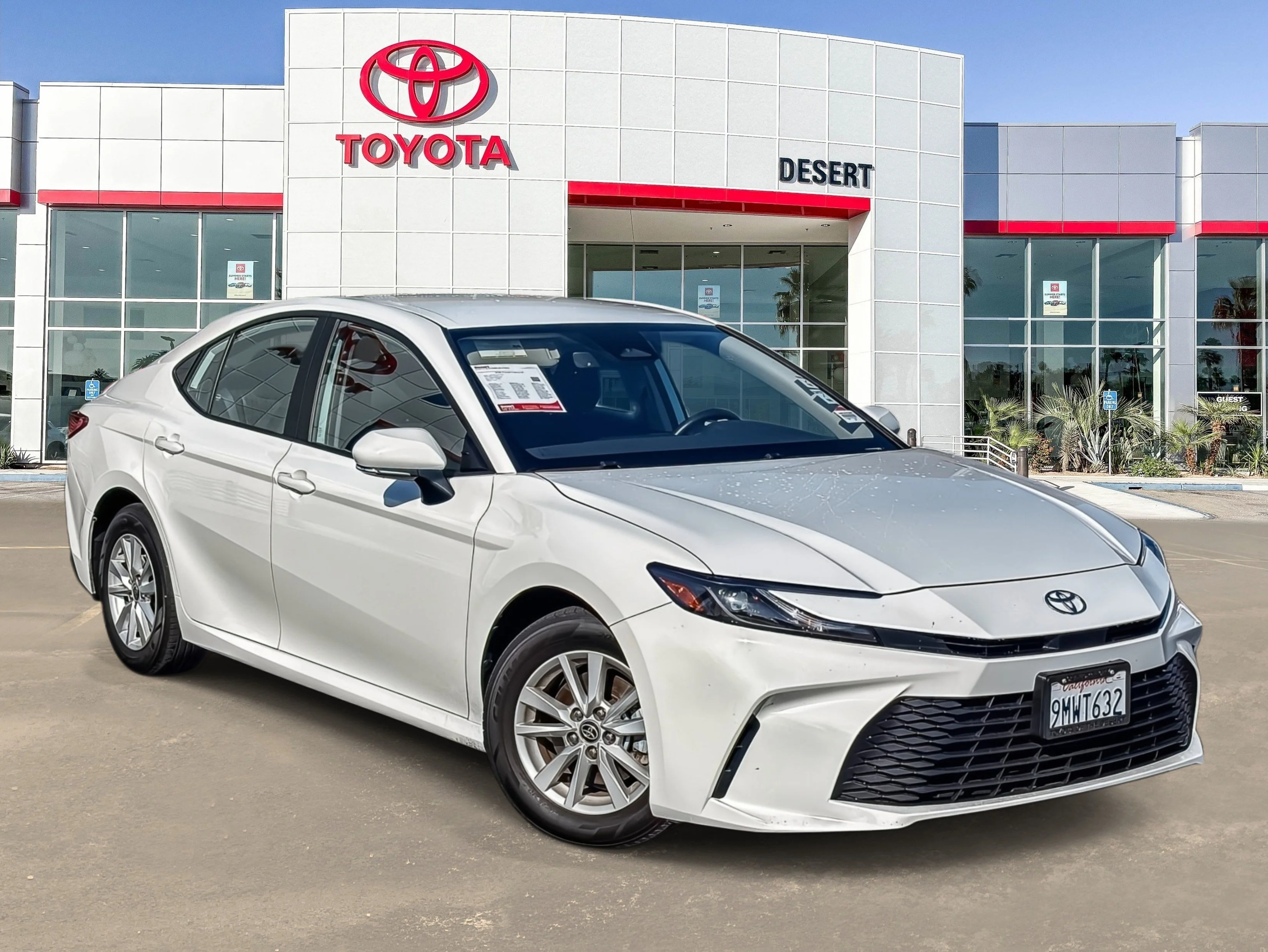 Used 2025 Ice Cap Toyota LE image 1