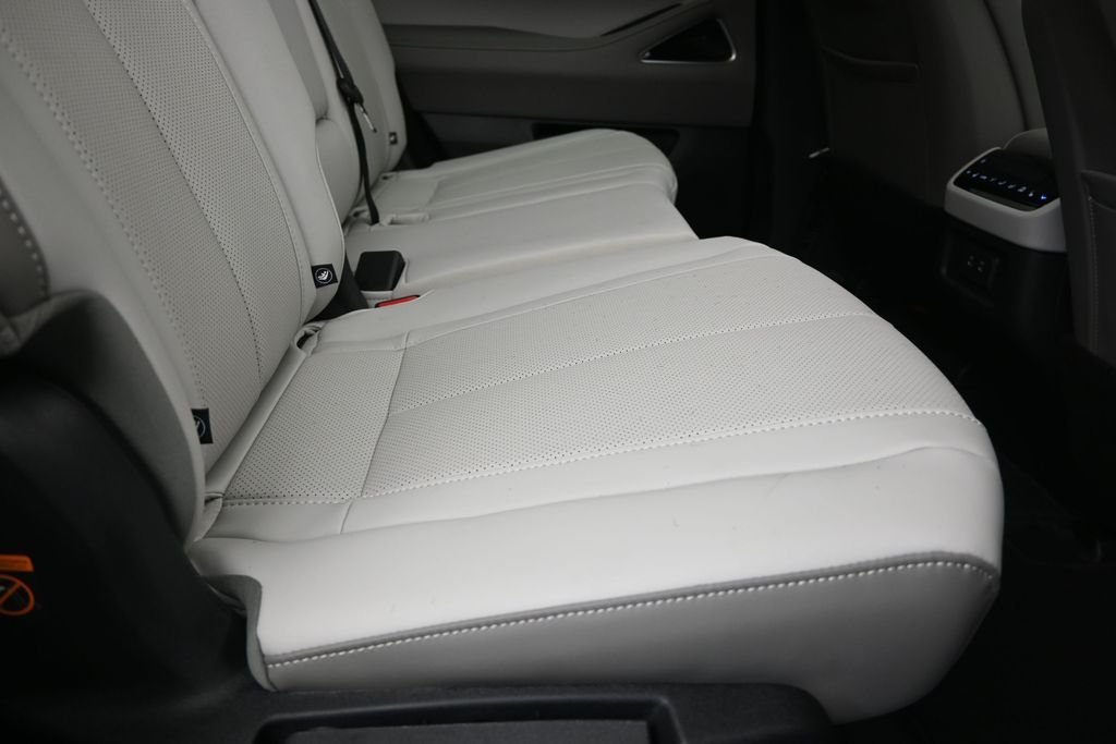 New 2027 MINERAL BLACK INFINITI Luxe FWD image 23