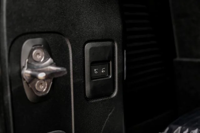 2025 Land Rover Defender V8 - Photo 65