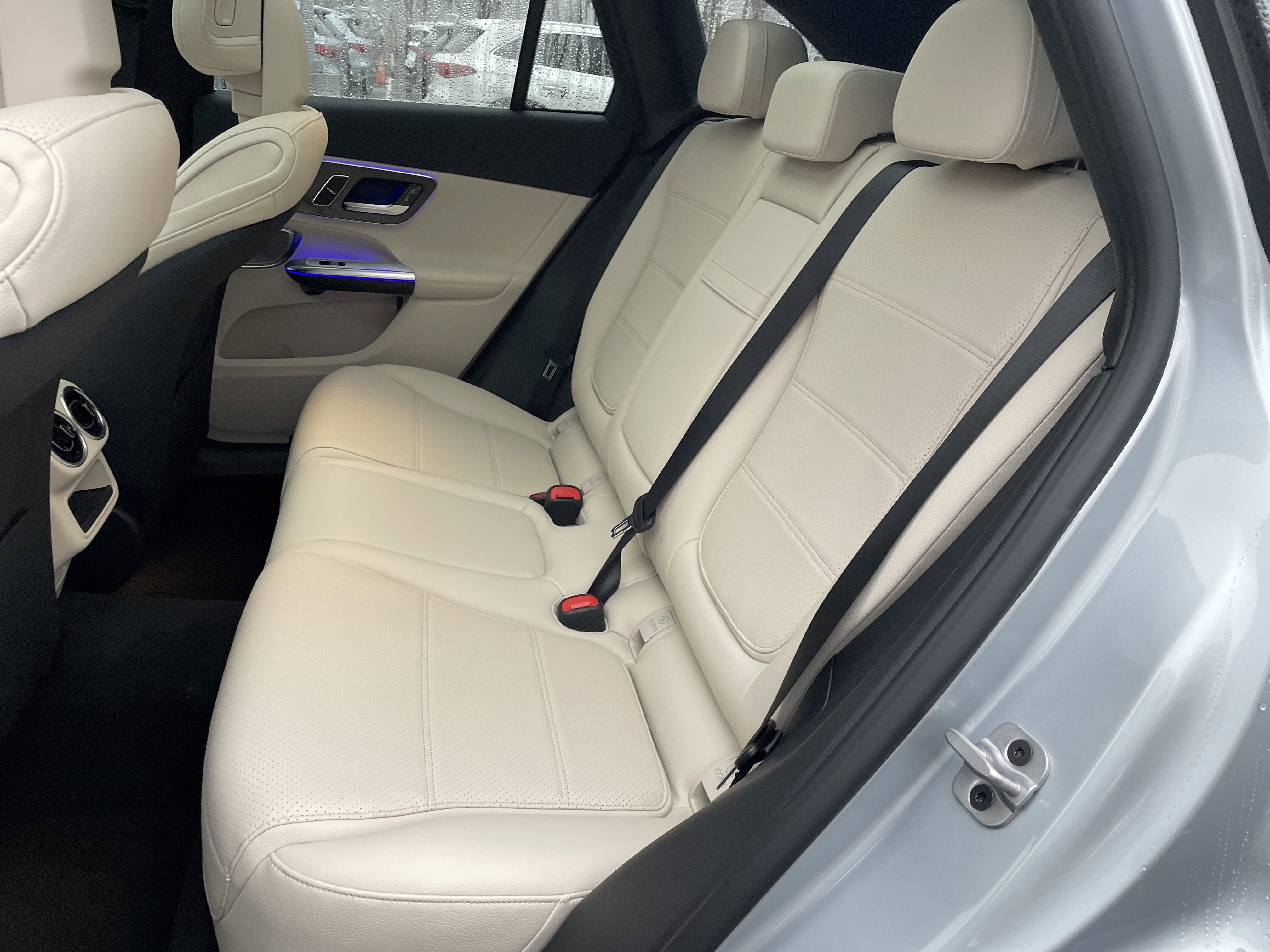 New 2026 Cirrus Silver Metallic Mercedes-Benz GLC 300 SUV image 37