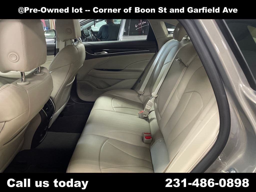 Used 2018 Gray Buick Premium I Group image 27
