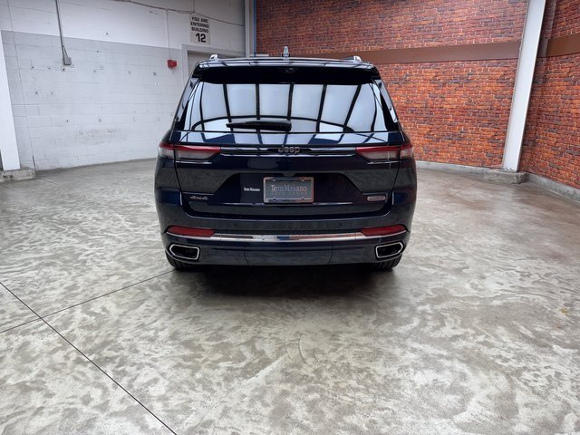 2024 Jeep Grand Cherokee Overland photo 4