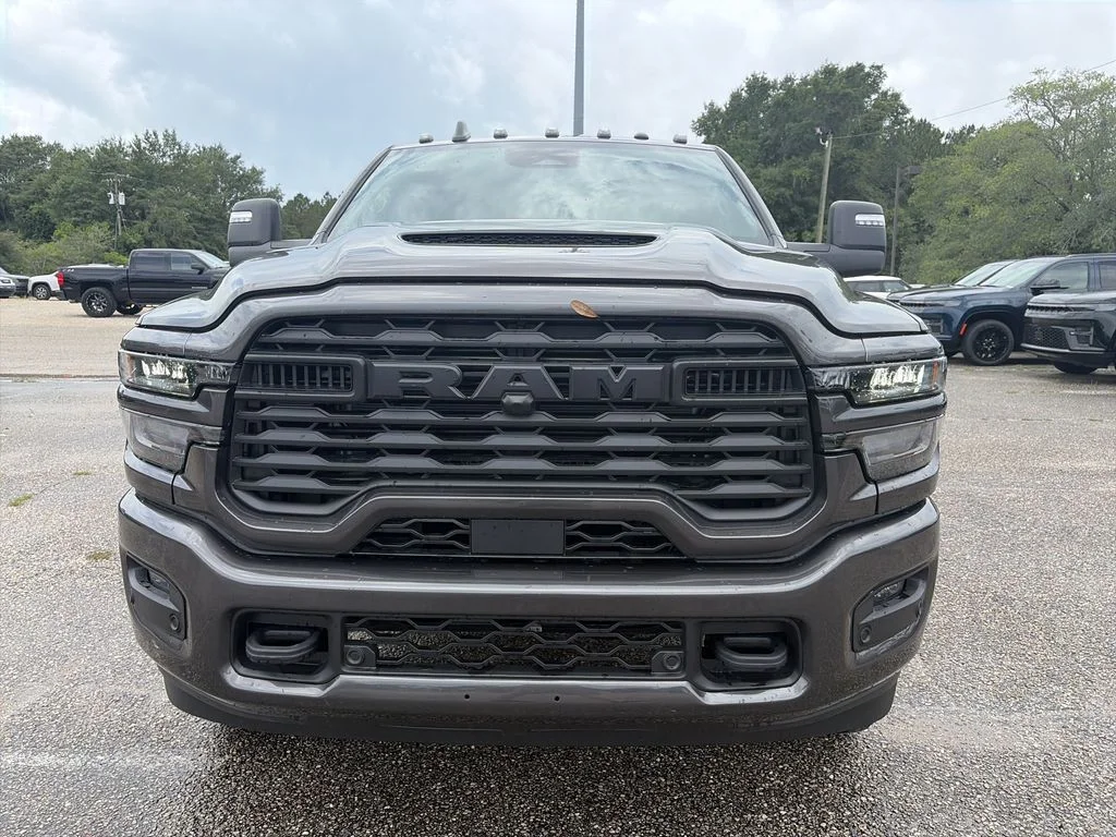 New 2026 Granite Crystal Metallic Clear-Coat Exterior Paint RAM Tradesman image 9