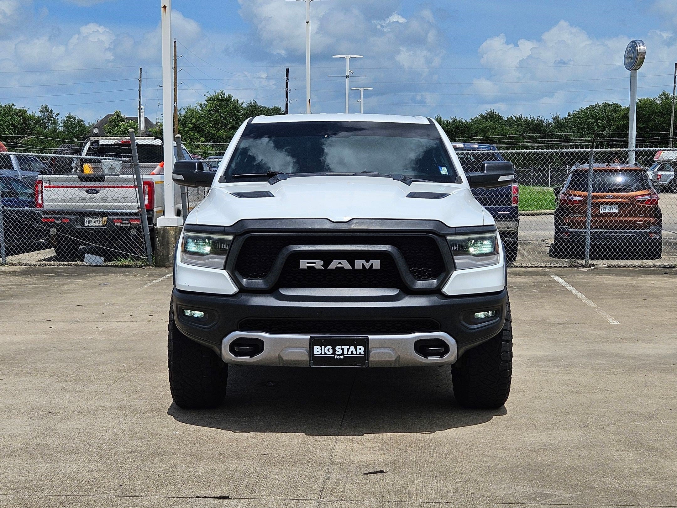 Used 2019 Bright White Clearcoat Ram Rebel image 15