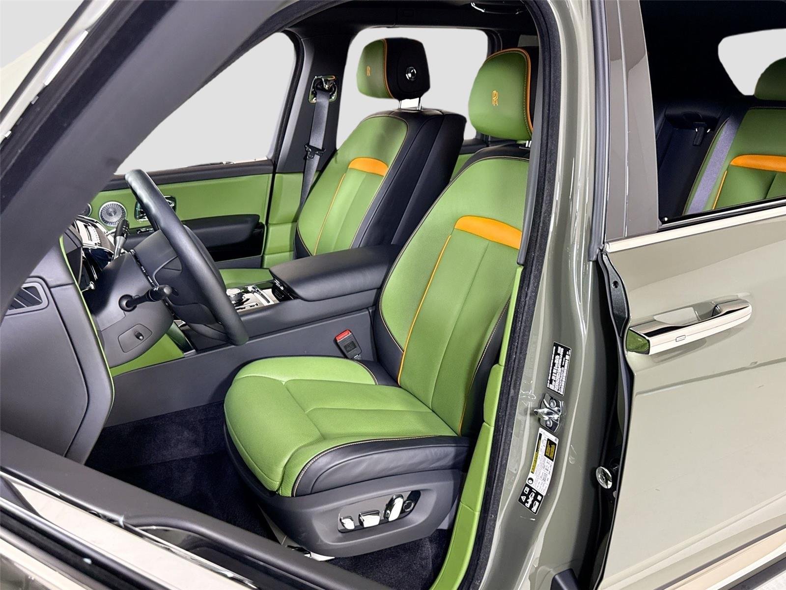 Used 2024 Silver Rolls-Royce  image 14