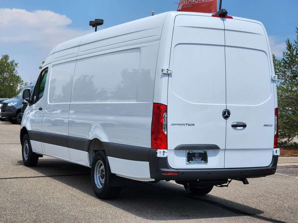 New 2026 ARCTIC WHITE Mercedes-Benz CARGO image 6