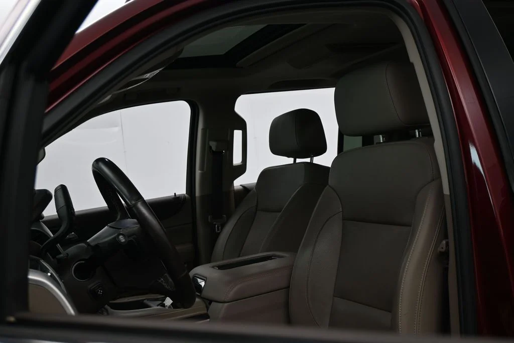 Used 2019 Crimson Red Tintcoat GMC SLT image 10