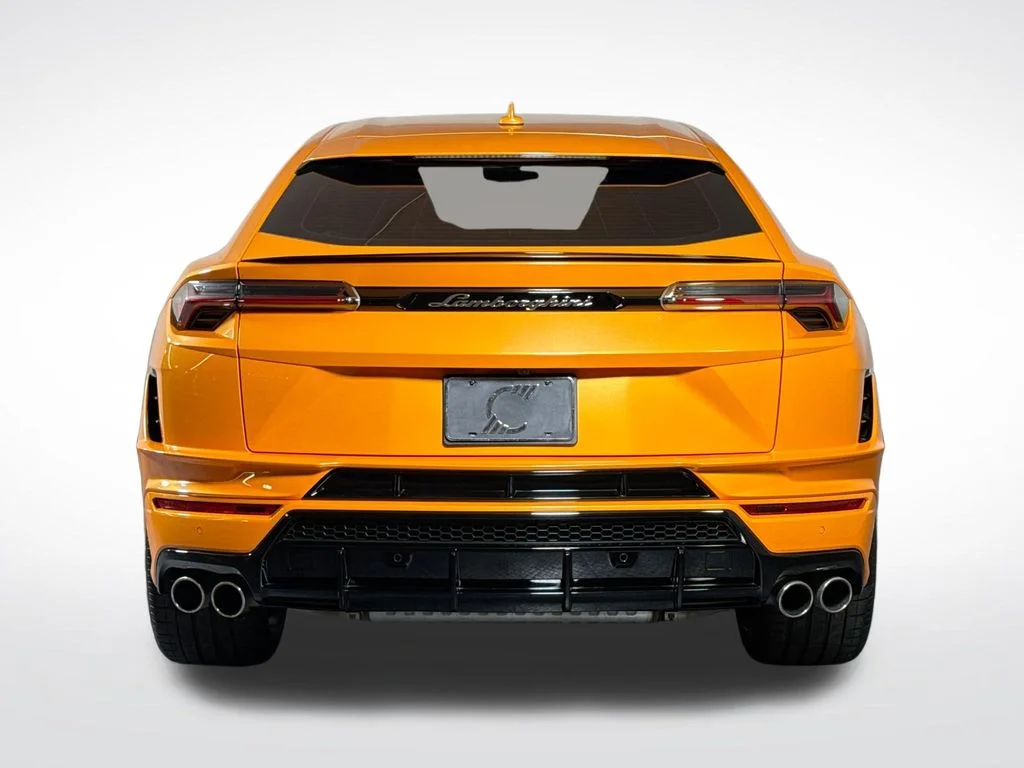 Used 2024 Black Lamborghini S image 4