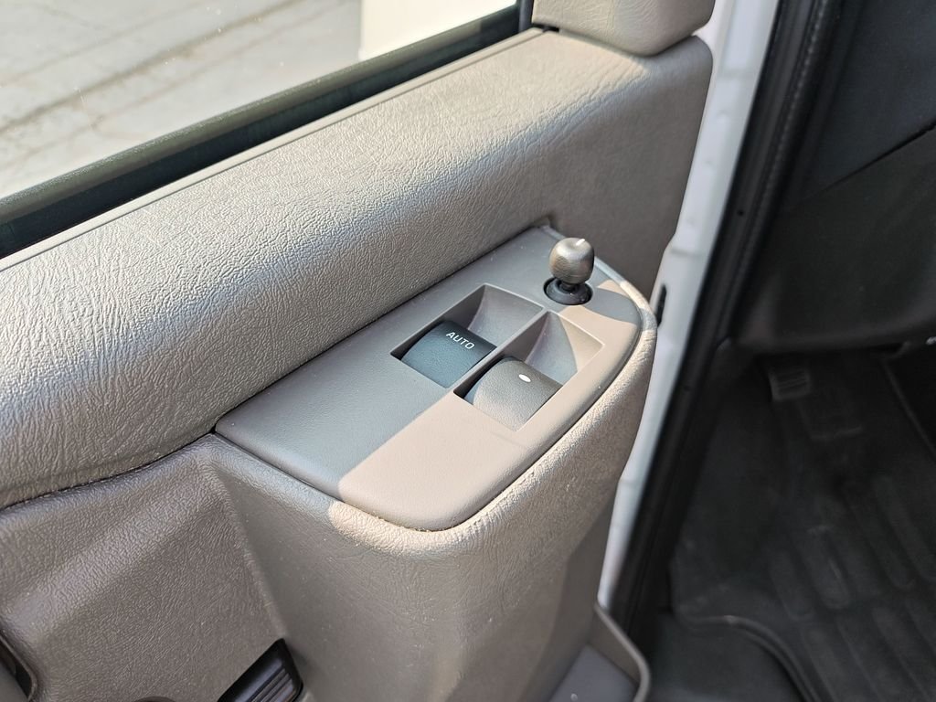 Used 2025 White Chevrolet LT image 11