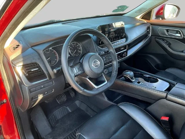 Used 2021 Red Nissan SL image 19
