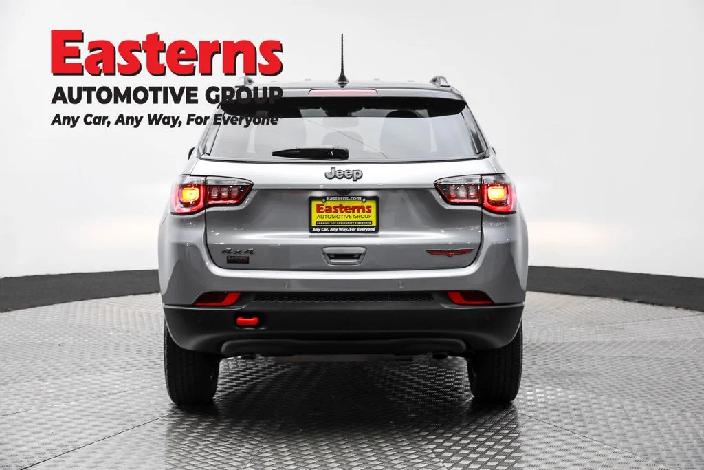 Used 2024 Gray Jeep Trailhawk image 6