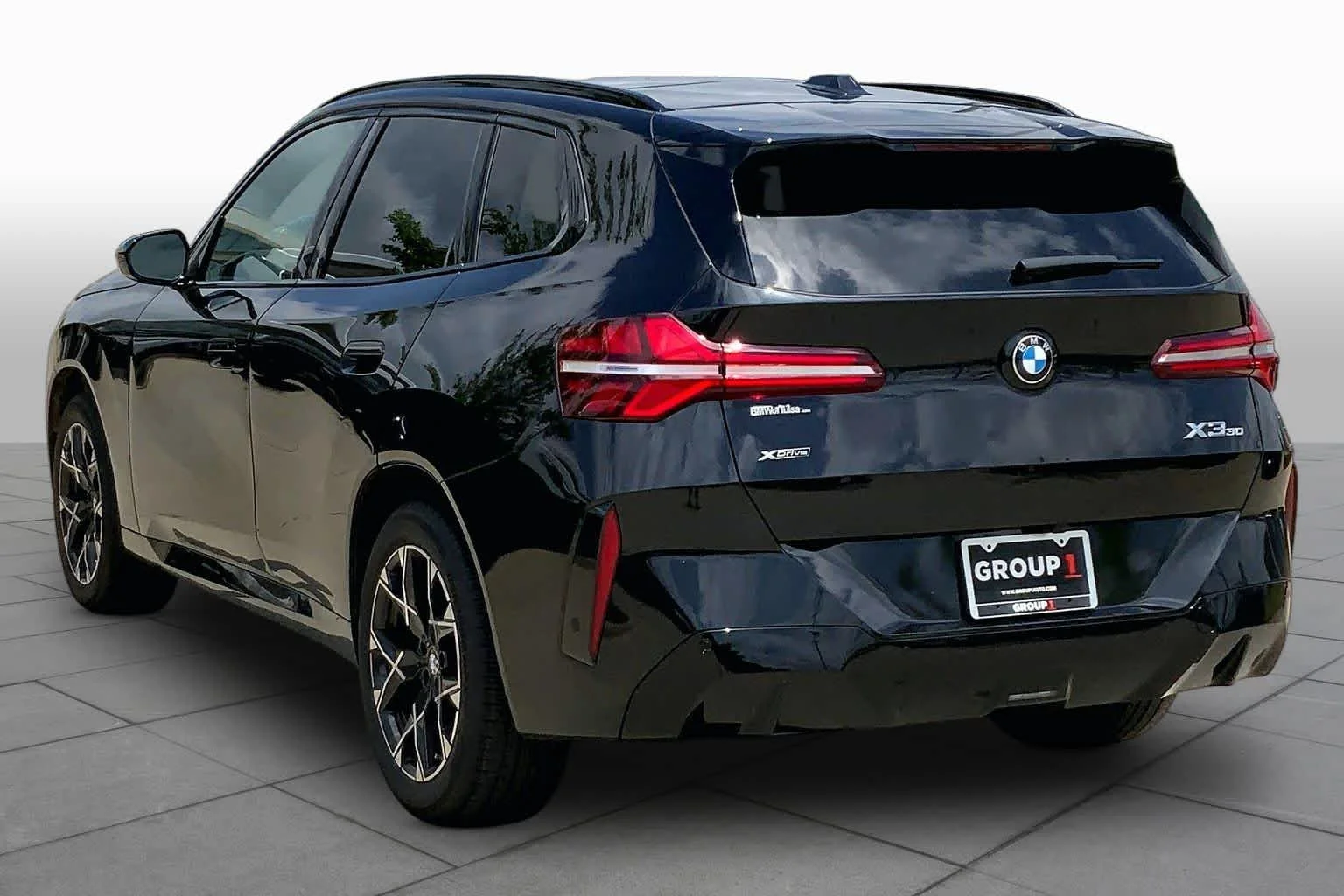 New 2025 Black Sapphire Metallic BMW 30 xDrive image 11