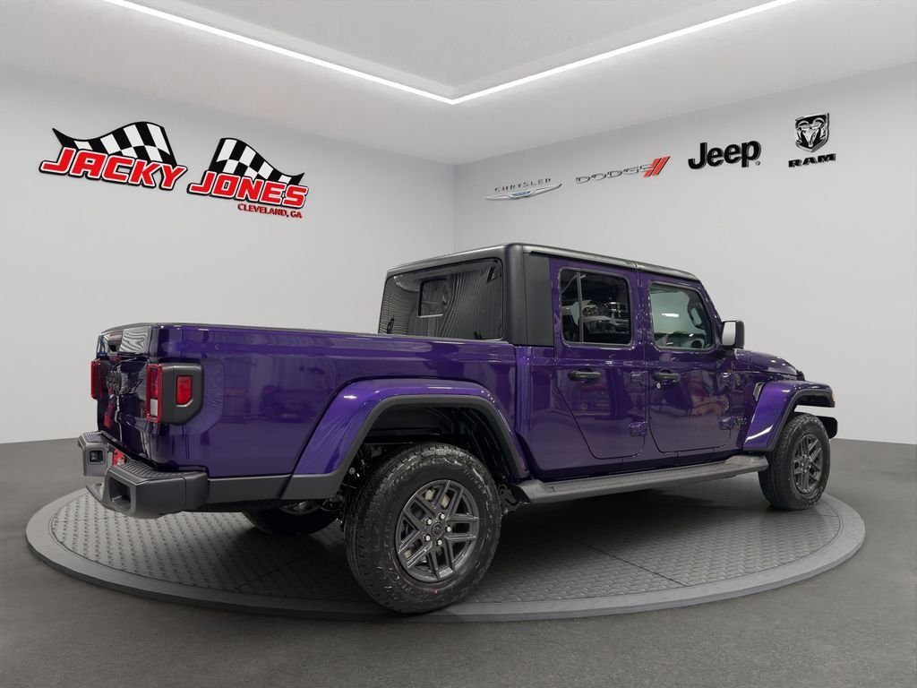 New 2026 Reign Jeep Sport S image 11