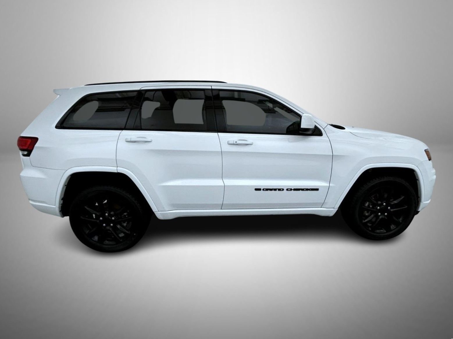 Certified Used 2022 White Jeep Laredo X image 4