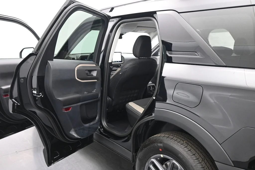 New 2026 Carbonized Gray Metallic Ford Big Bend image 16