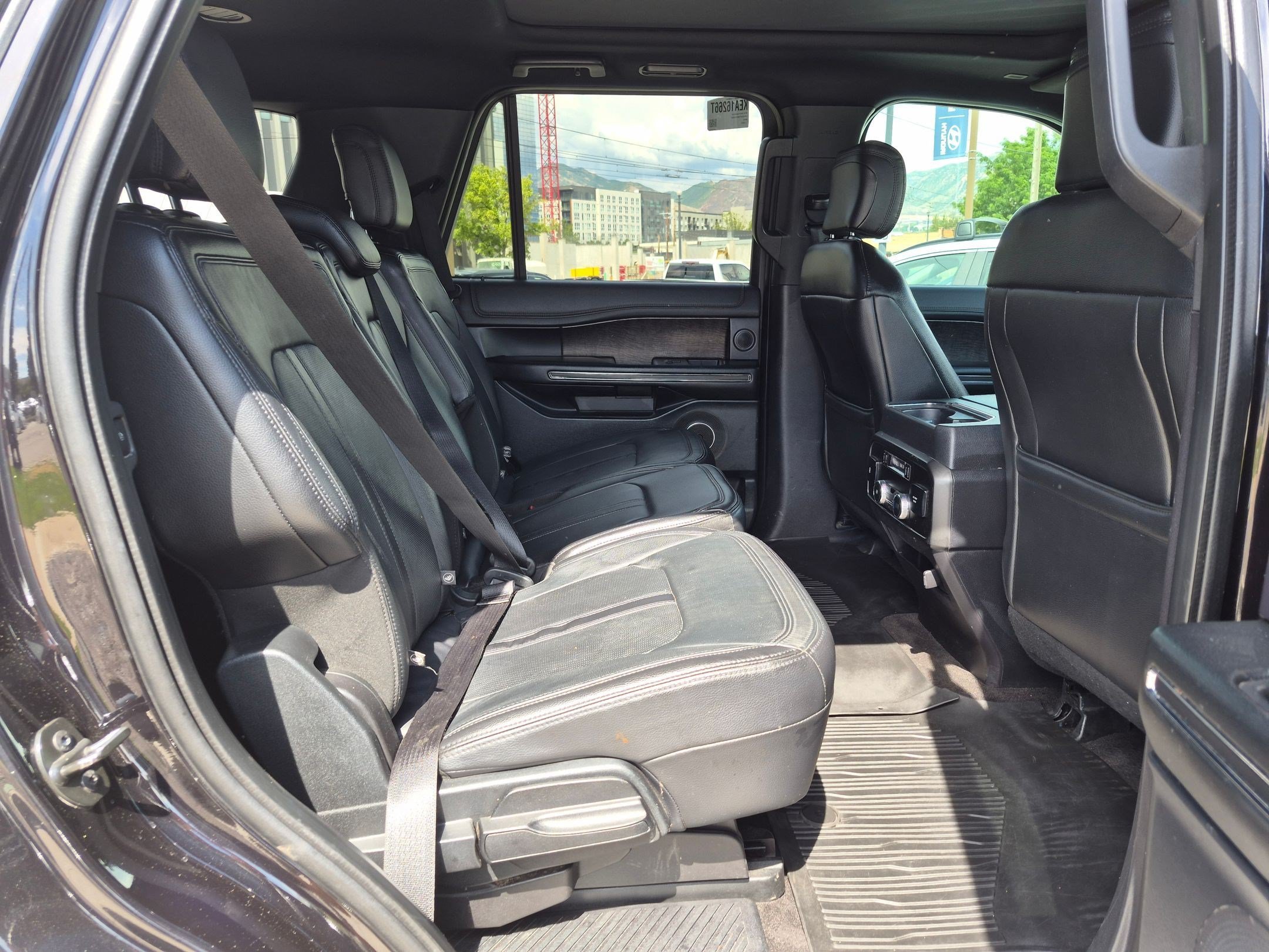 Used 2019 White Ford Limited image 29
