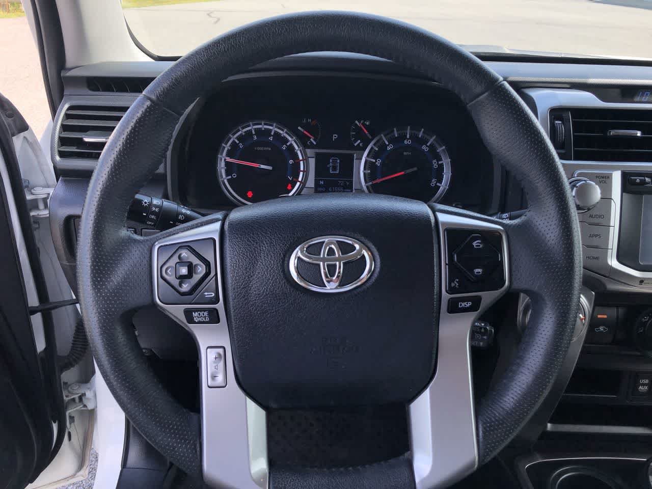 Used 2018 Super White Toyota SR5 Premium image 19