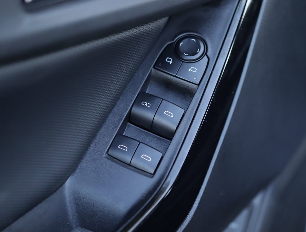Used 2025 Mosaic Black Metallic Chevrolet LT image 27