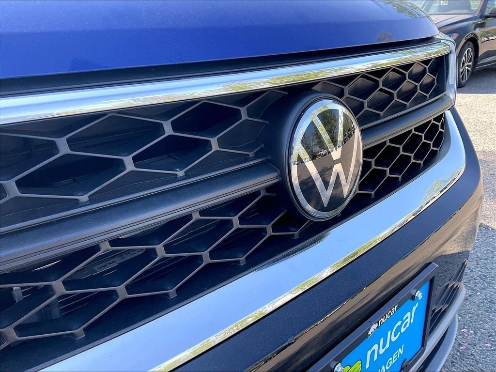Used 2023 Blue Volkswagen 1.5T SE image 30