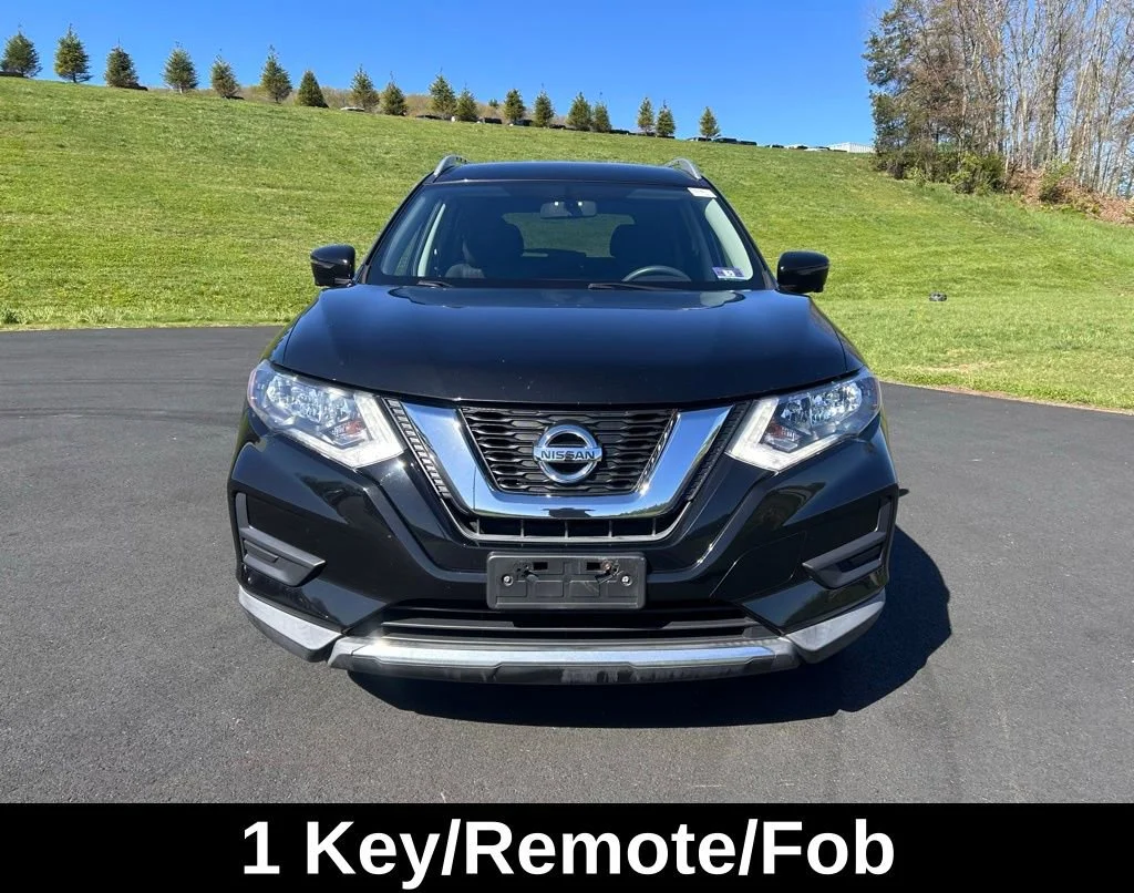 Used 2017 Nissan Rogue SV with VIN KNMAT2MV1HP558374 for sale in Sussex, NJ