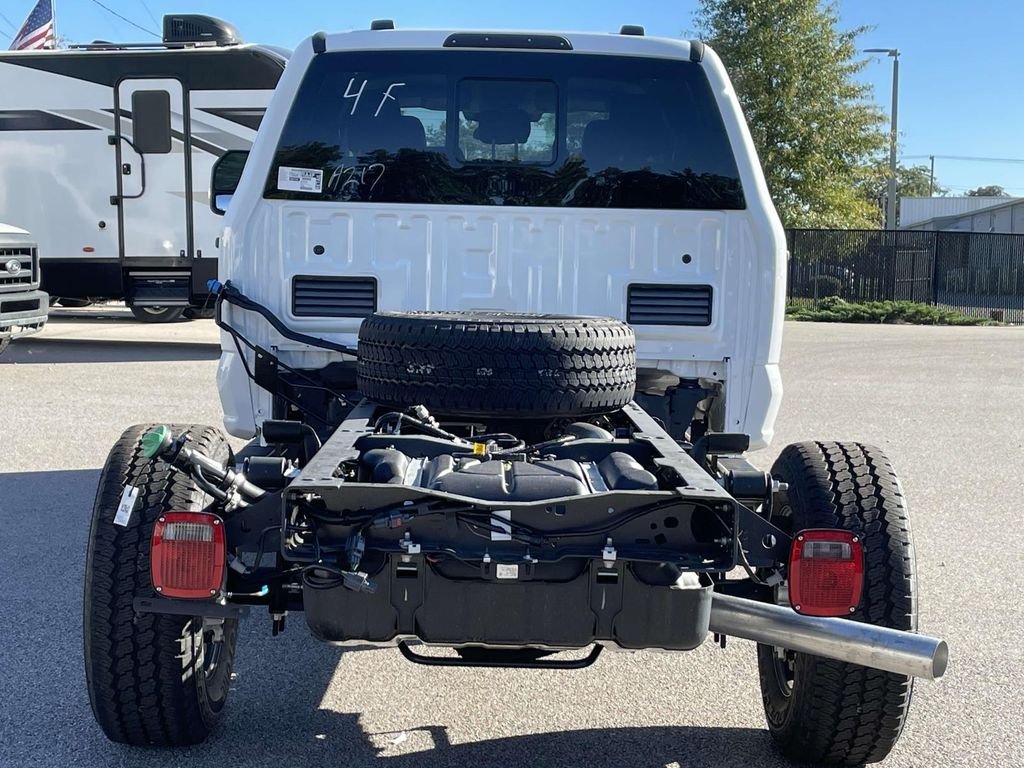 New 2026 Oxford White Ford F-350® XL image 7