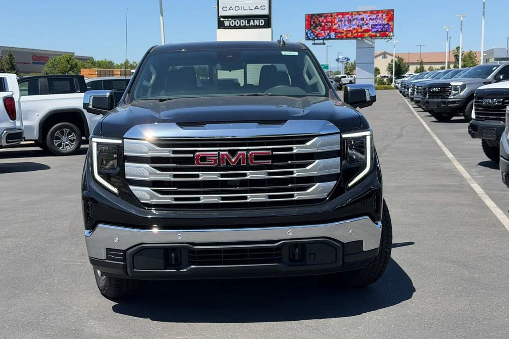 New 2026 Onyx Black GMC SLE image 3