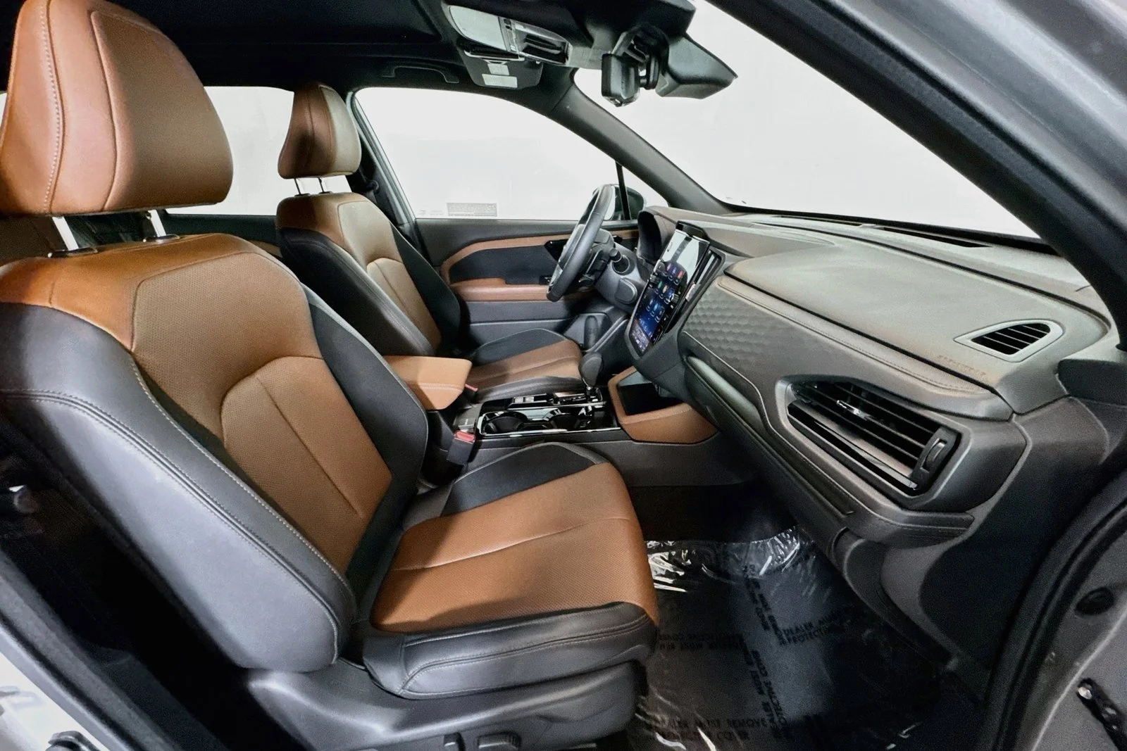 Used 2026 River Rock Pearl Subaru Touring image 27