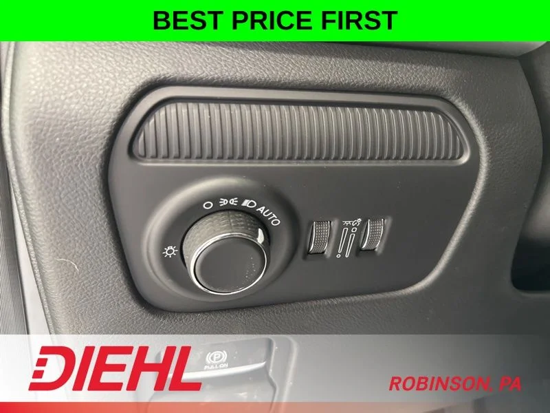 New 2026 Silver-Zynith Exterior Paint Jeep 85th Anniversary Edition image 31