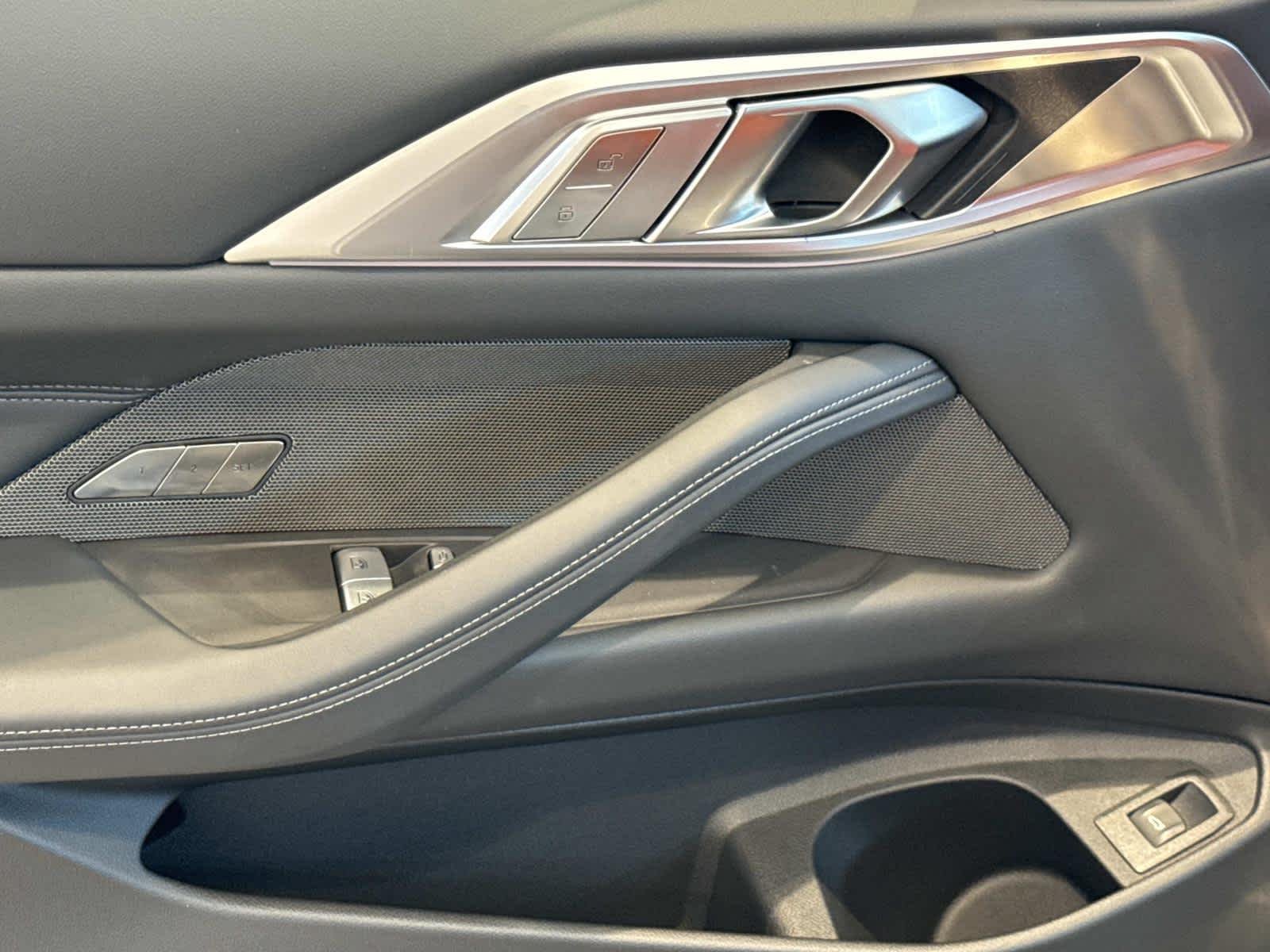New 2026 Skyscraper Grey Metallic BMW Competition xDrive image 27