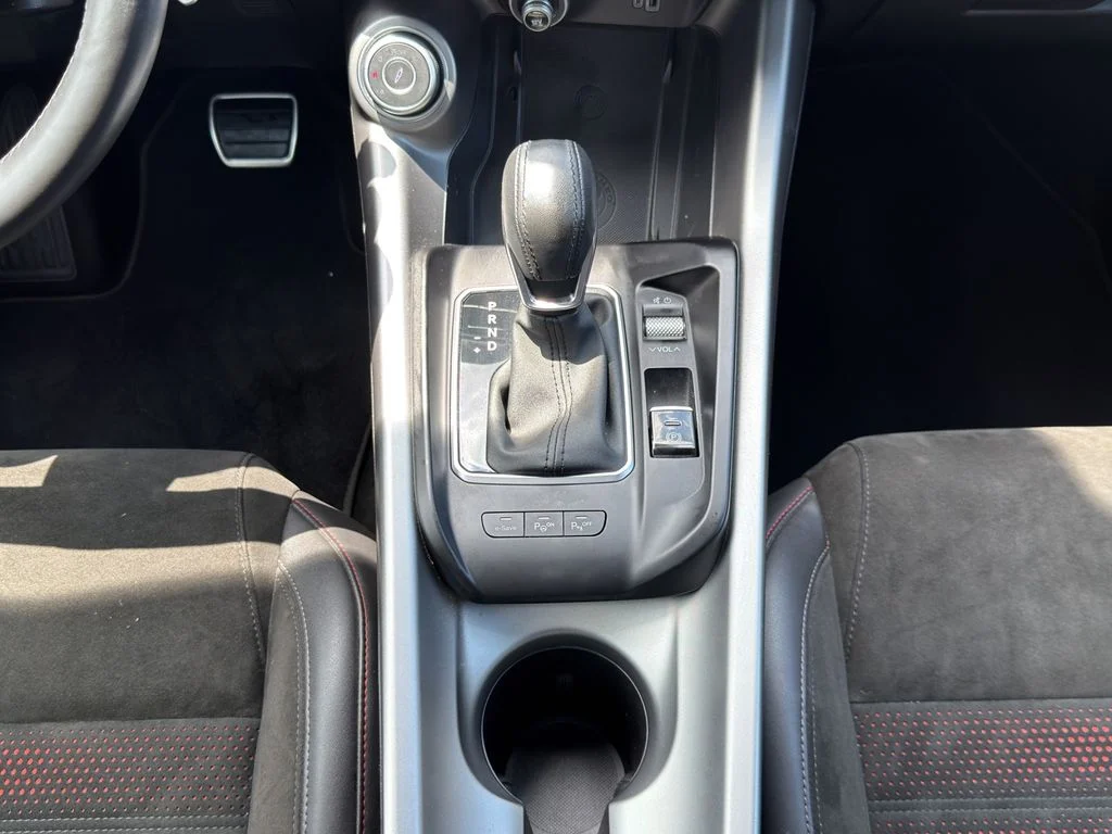 Used 2024 Red Alfa Romeo Veloce image 15