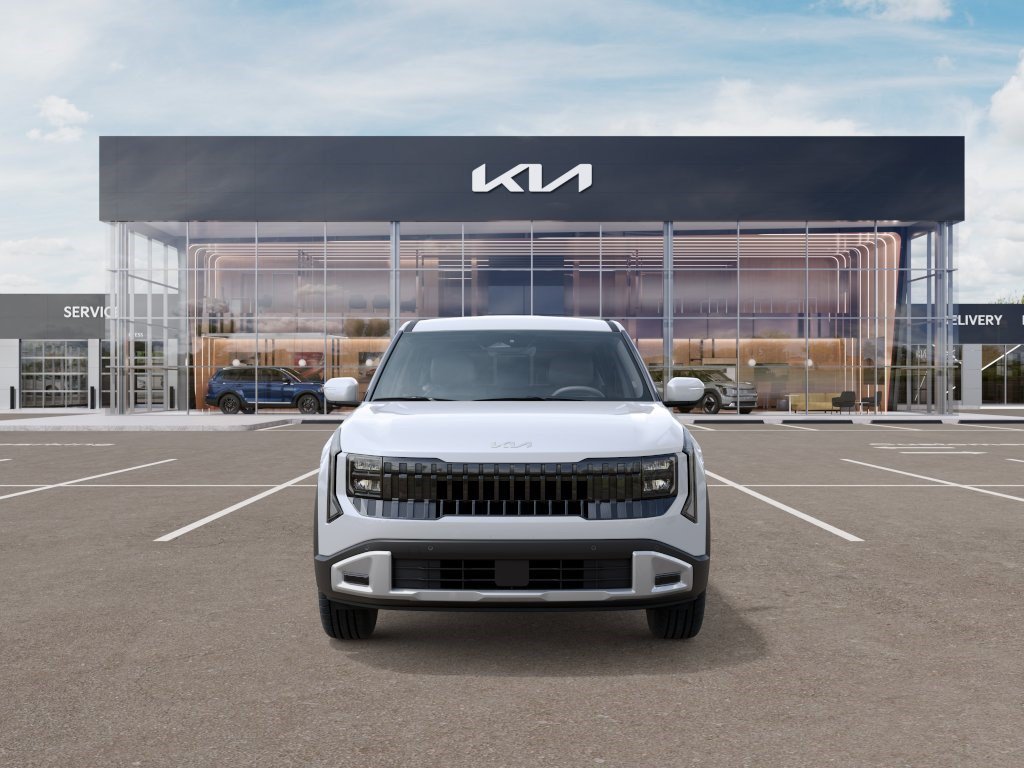 New 2027 Snow White Pearl Kia LX image 2