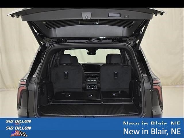 2026 Chevrolet Traverse LT - Photo 12