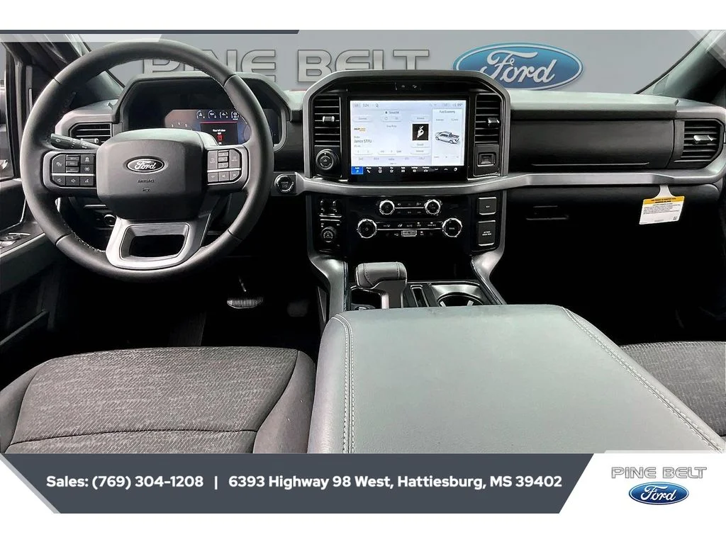 New 2026 Oxford White Ford XLT image 14