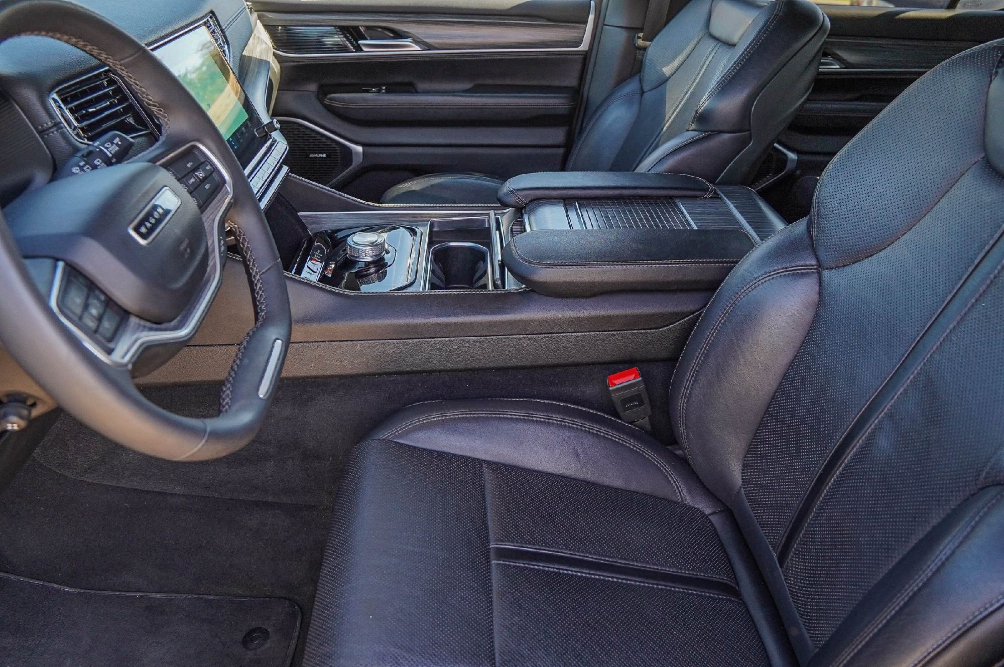 2024 Jeep Wagoneer Series II - Photo 9