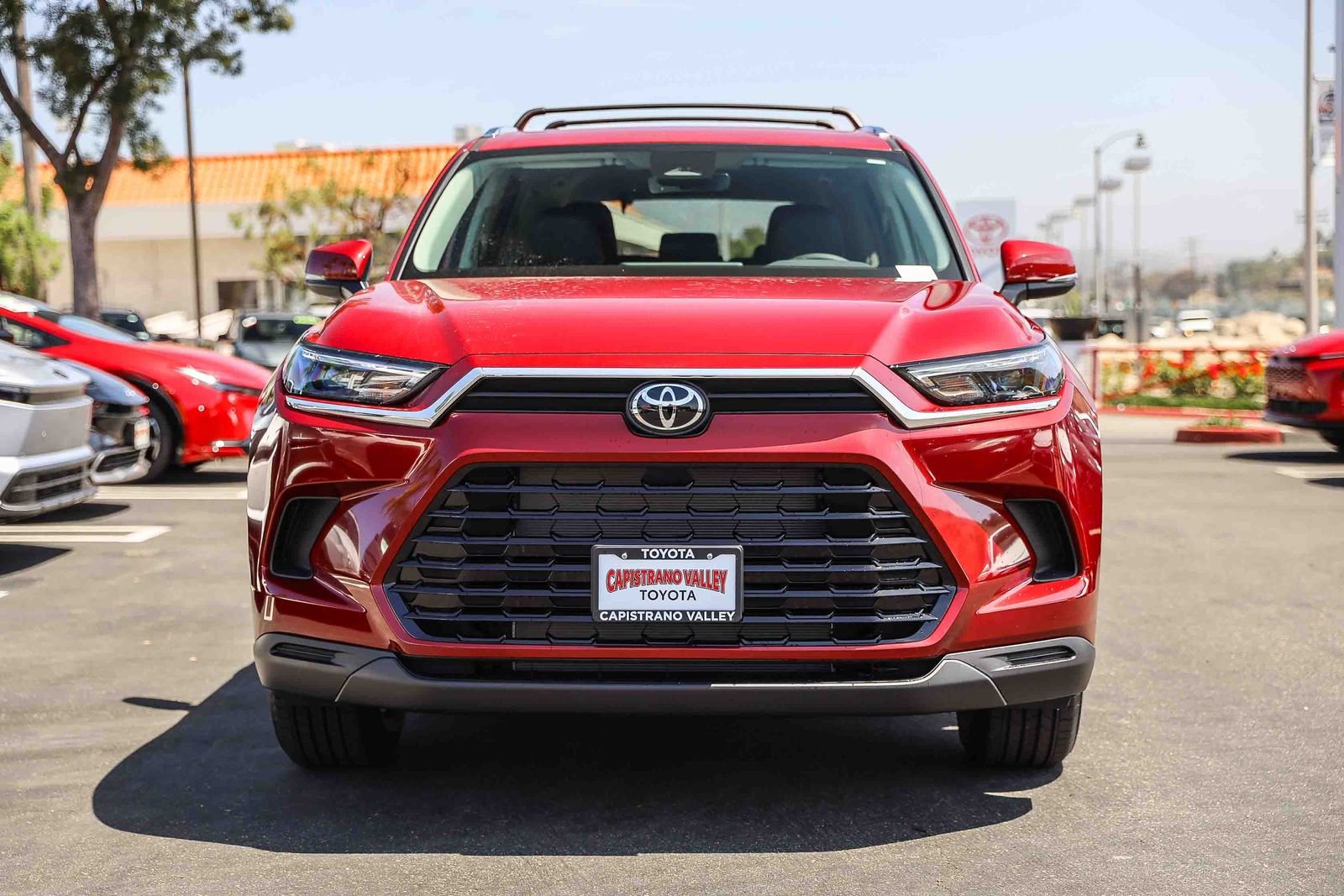 New 2026 Ruby Flare Pearl <sup>1</sup> Toyota  XLE image 2
