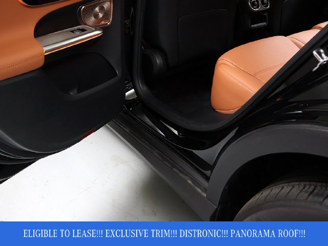 Certified Used 2026 Black Mercedes-Benz GLC 300 image 27