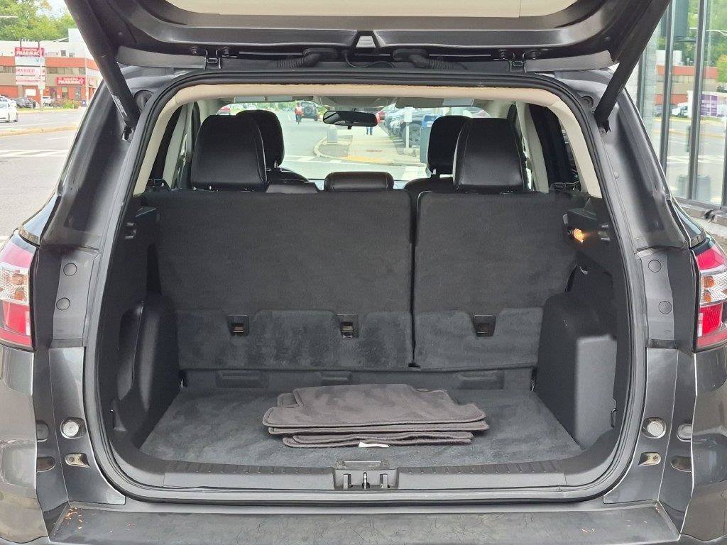 Used 2018 Gray Ford SEL image 7
