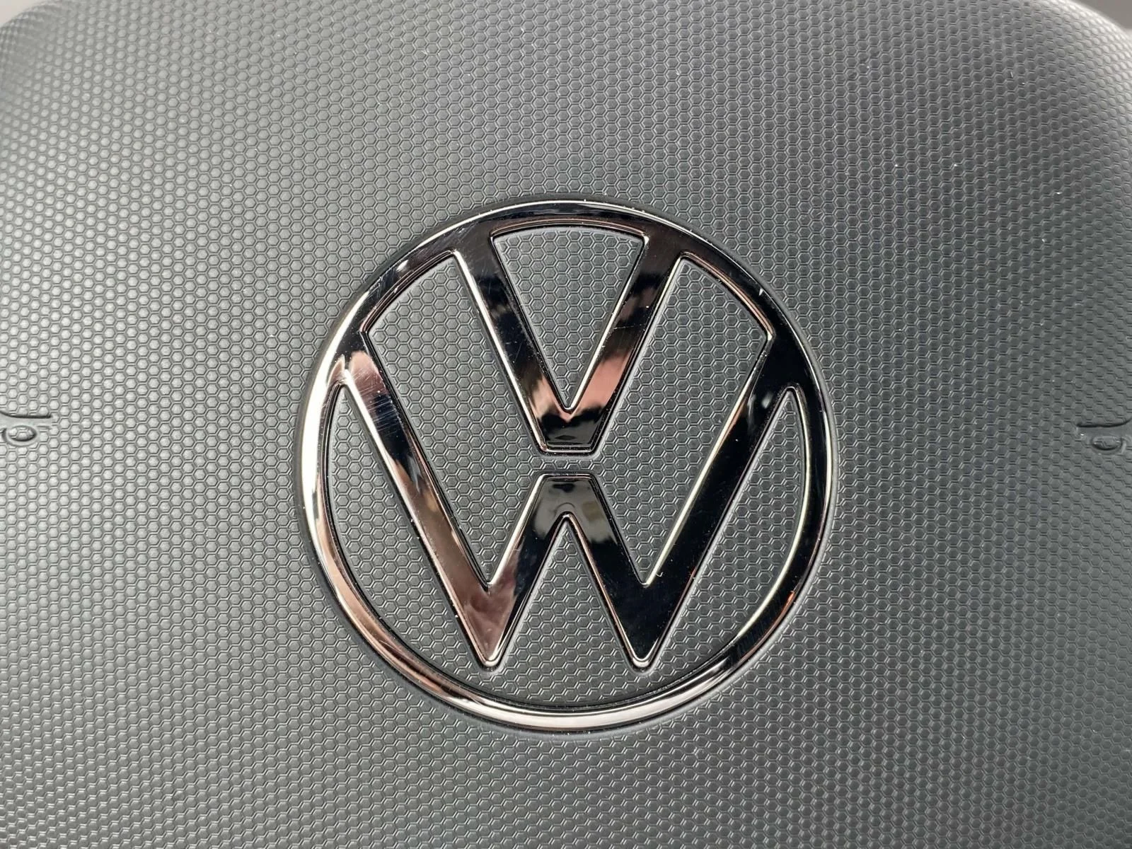 Used 2020 Silver Volkswagen 2.0T S image 23