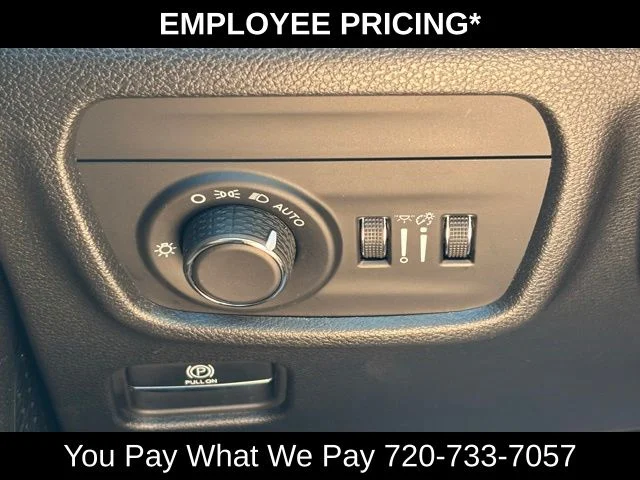 Used 2023 Gray Jeep Altitude X image 32